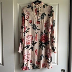 AKIRA long sleeve floral dress